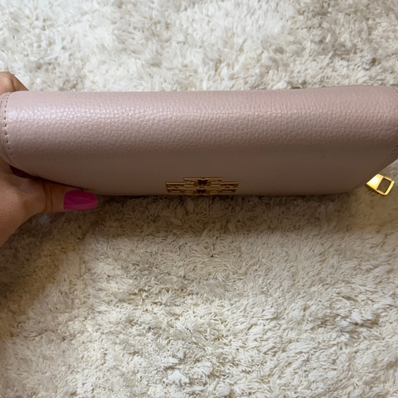 Tory Burch Blush Pink Britten Duo Envelope Continental Wallet with Gold Logo - Picture 4 of 13